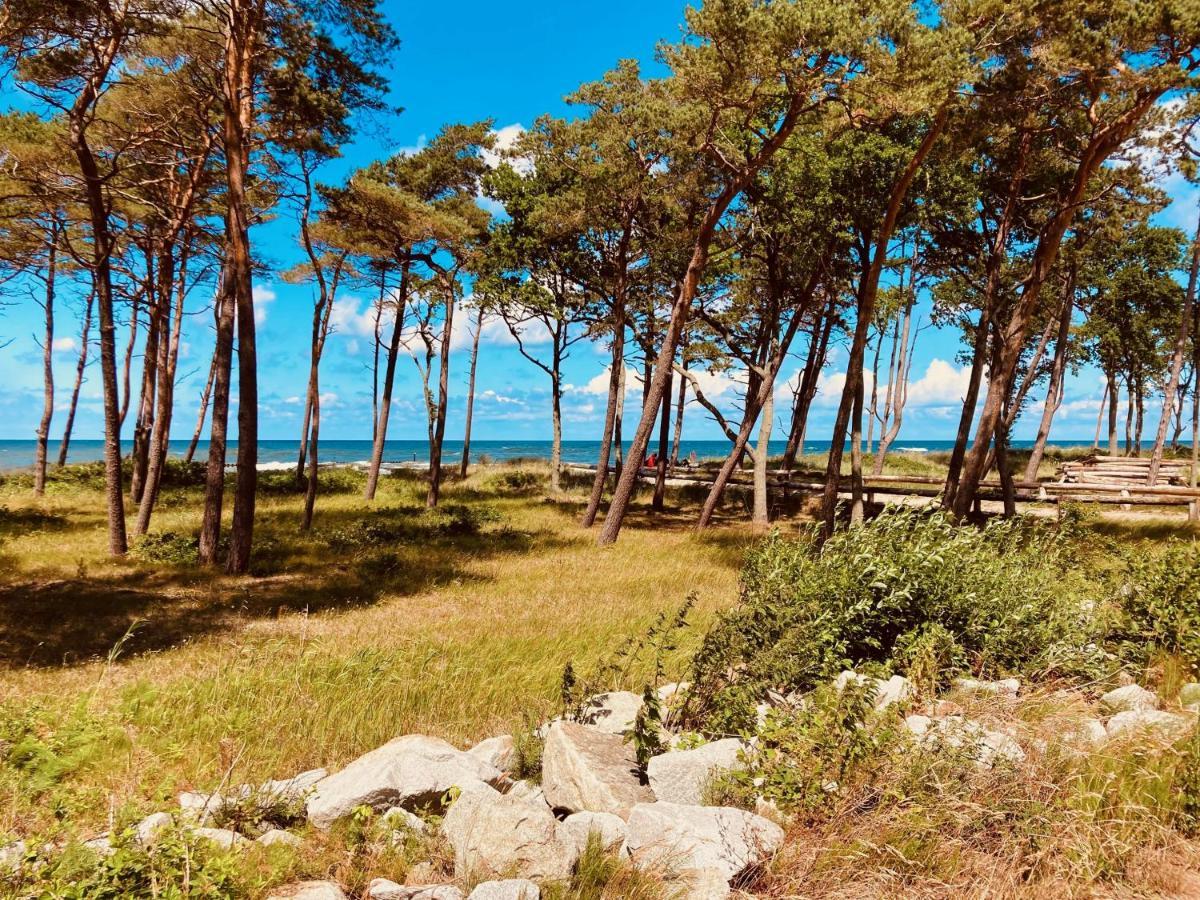 Nautic Park Apartamenty Darlowko Esterno foto